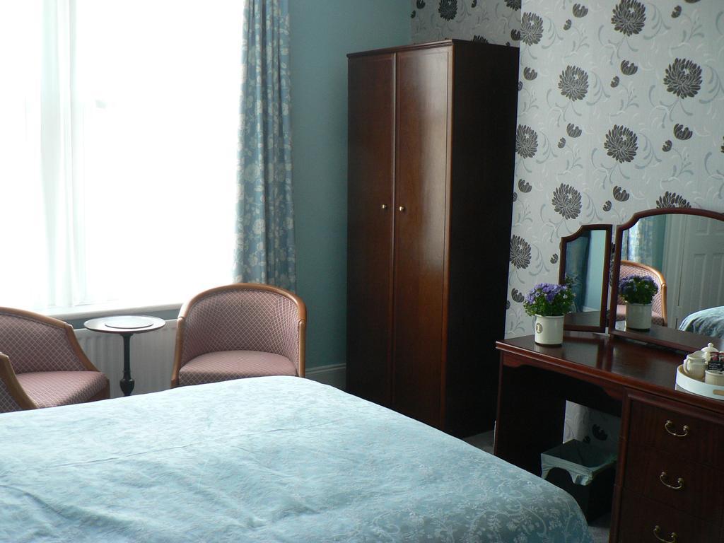 16 Franklin Bijou Boutique Bed and Breakfast Harrogate Habitación foto